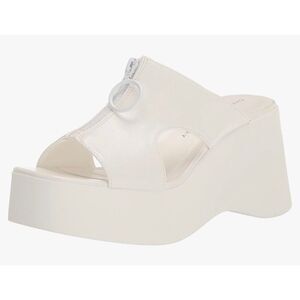 Chinese Laundry Women's Taysha Wedge Sandal